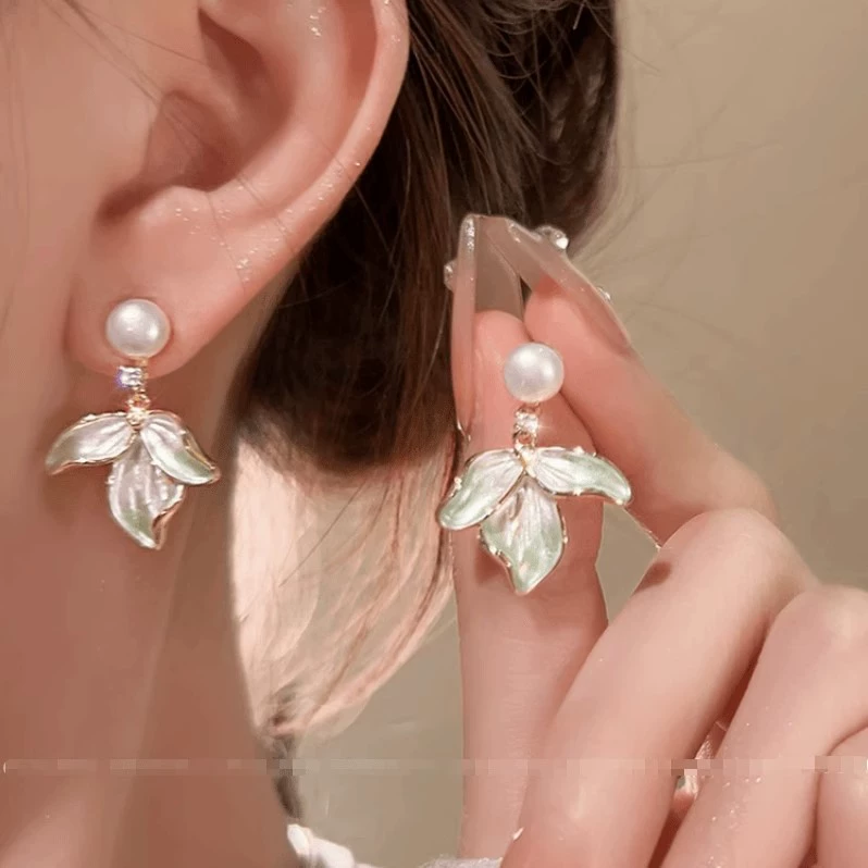 Серьги (универсальные) женские, светлая роскошь серебристые и золотистые тона, набор разного стиля