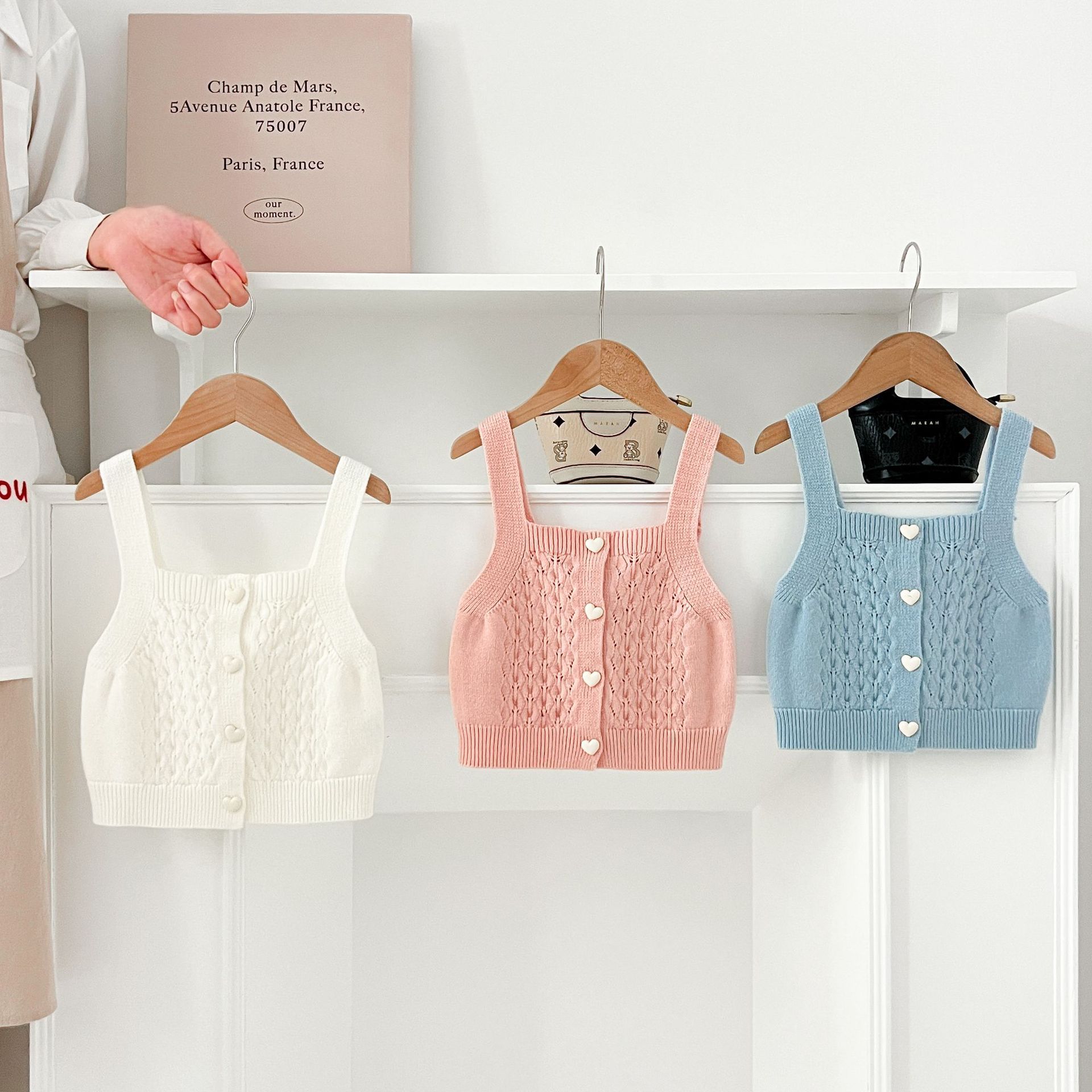 JINYONG otoño / invierno 2025 nuevo tesoro de mujer chaleco de punto de estilo coreano chaleco de punto de color sólido cardigan