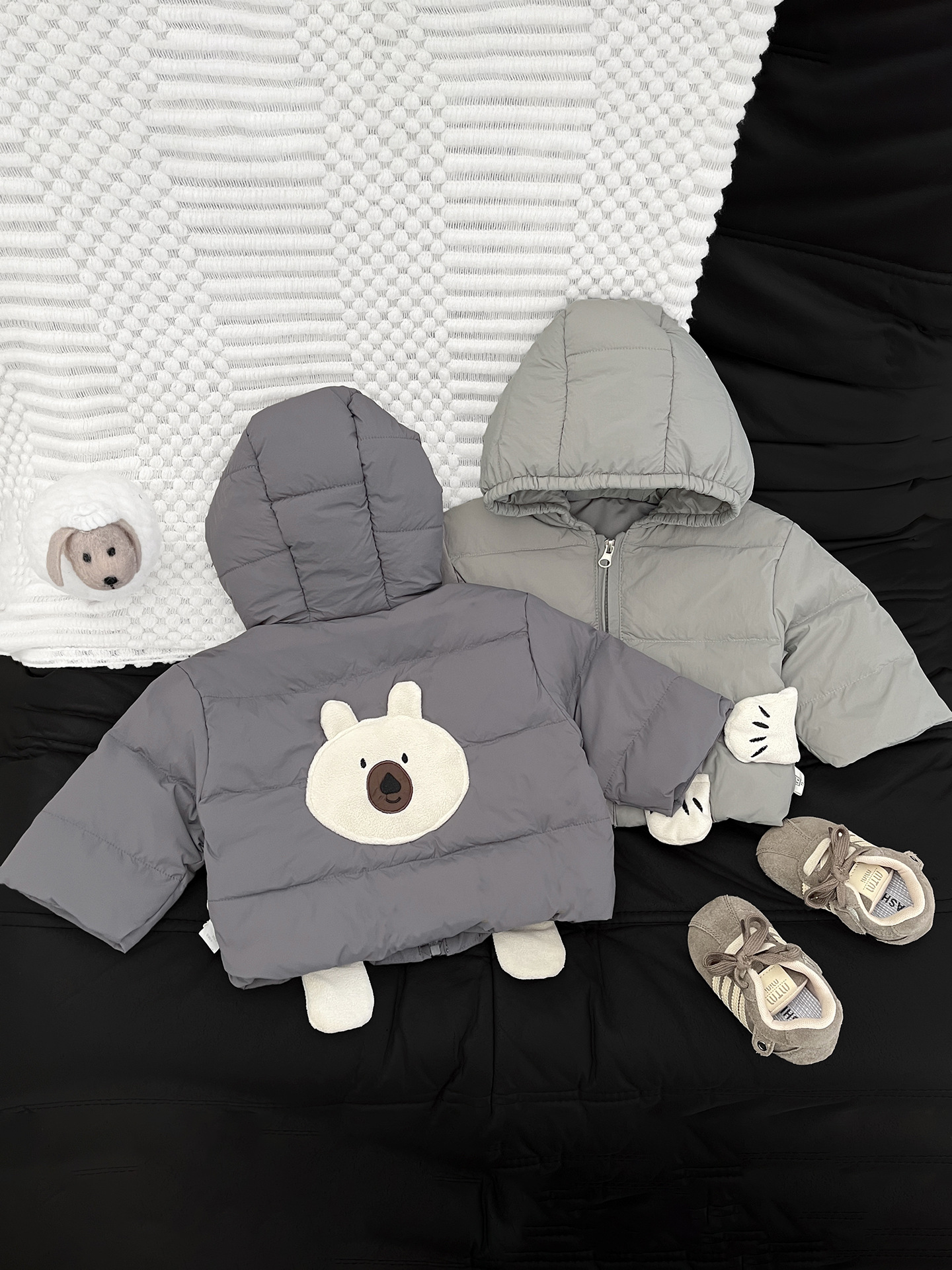Baby invierno chaqueta de plumón super lindo bebé caricatura oso con sombrero blanco chaqueta de invierno chaqueta de calor