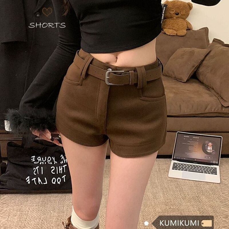 Trendy High-Waisted Gray Wool Shorts Versatile Casual Pants for Women Winter Slimming A-Line Hip-Hugging Pants Black Hot Pants