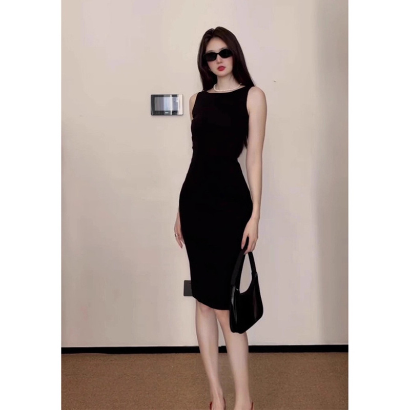 250761 Stunning Miu Miu Style Long Dress, Beautiful and Unique, Flattering and Figure-Hugging Black Dress for Women 250761 Stunning Miu Miu Style Long Dress, Beautiful and Unique, Flattering and Figure-Hugging Black Dress for Women