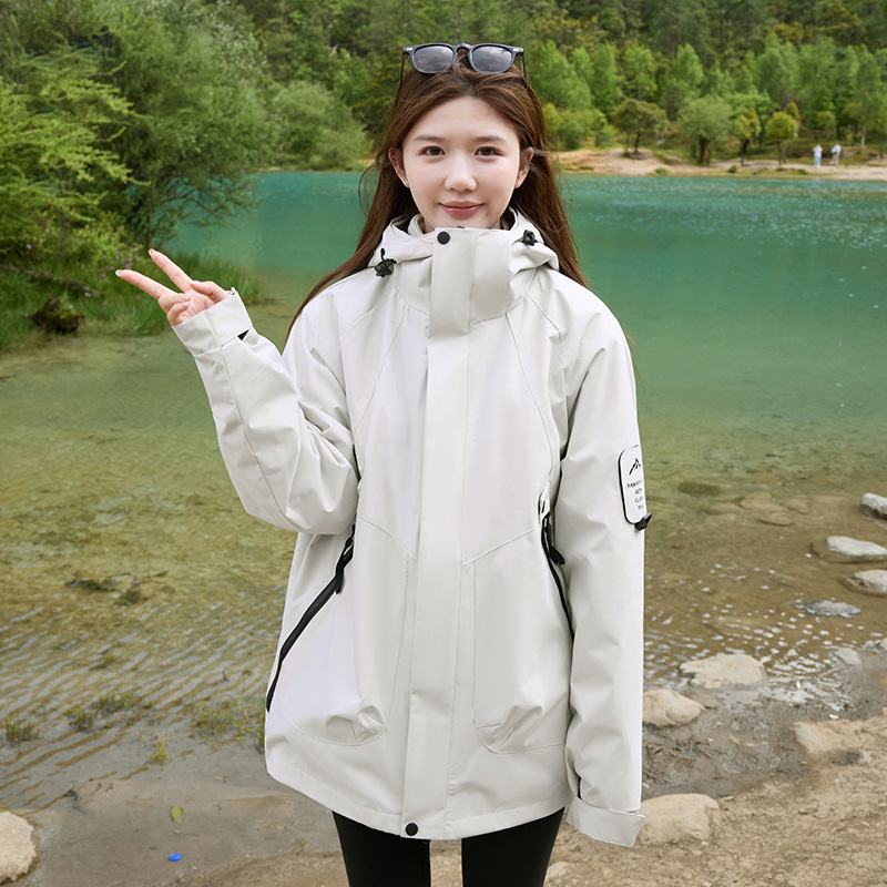 啄木鸟红色冲锋衣女款三合一春秋季新款登山防风防水潮牌外套|undefined