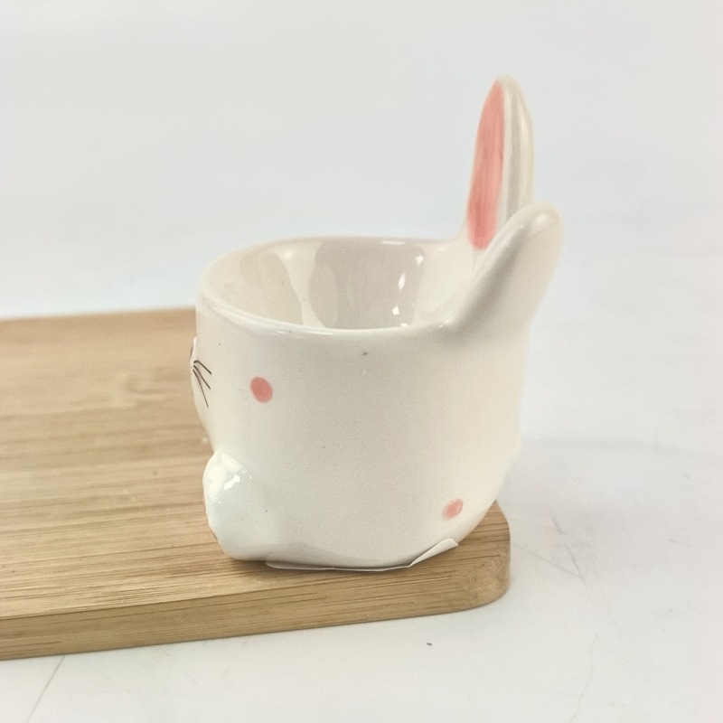 Conejo de Pascua transfronterizo Taza de huevo Artesanía de cerámica creativa Decoración del hogar diario Taza de conejo Decoración linda Dehua