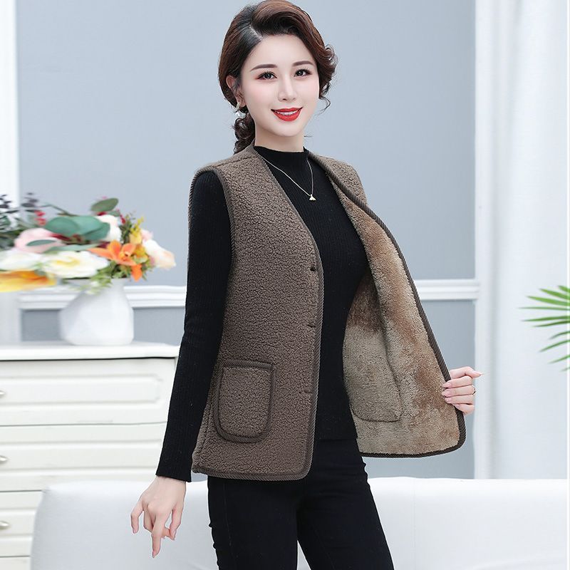 Lamb wool vest women's new autumn and winter versatile fashion women's fleece-lined thickened outer vest vest vest coat