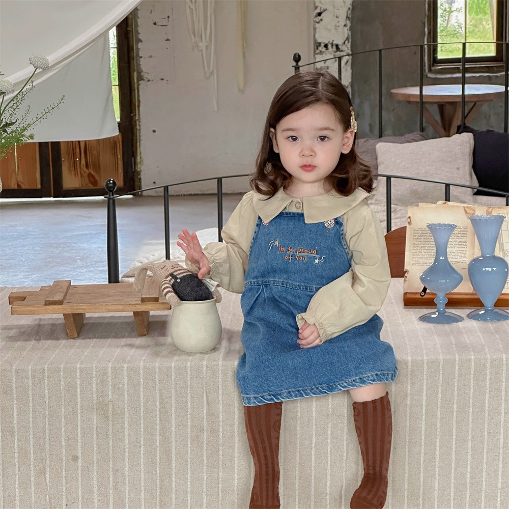 2024 otoño nuevo estilo de moda niña coreana de dos piezas tesoro femenino con tirantes falda camisa traje bebé otoño