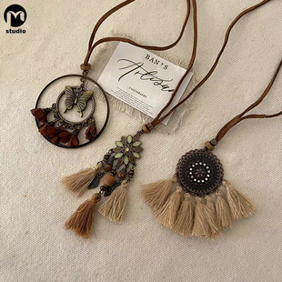 Bohemian brown Vintage Tassel Necklace Hippie Ethnic Style Niche 2024 New Butterfly Pendant Woolen Chain