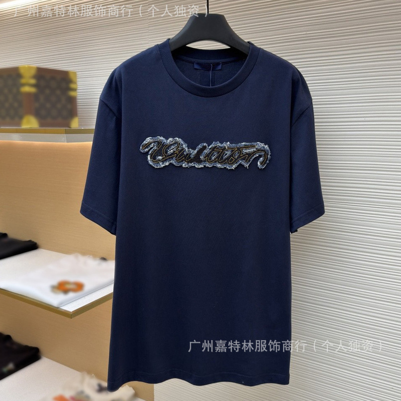 Cross-Border Foreign Trade Lv Brand T-Shirt New Model Denim Patch Embroidery Logo Short-Sleeve Trendy Brand Unisex Lv Short-Sleeve T-Shirt Cross-Border Foreign Trade Lv Brand T-Shirt New Model Denim Patch Embroidery Logo Short-Sleeve Trendy Brand Unisex Lv Short-Sleeve T-Shirt
