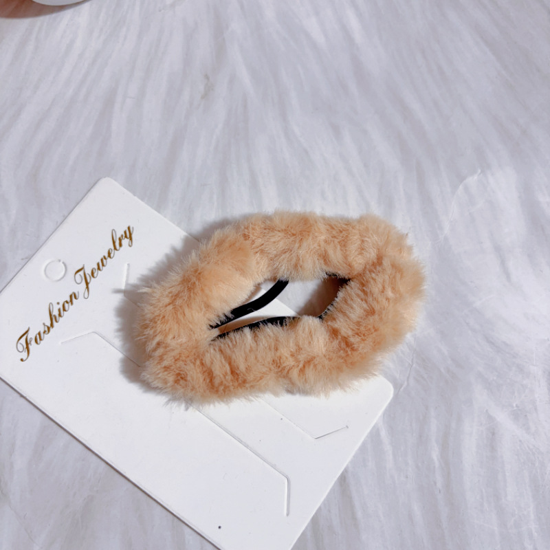 Un patrón de clip de pelo al por mayor nuevo mercado nocturno joyería de tarjeta de pelo al por mayor barraca de venta caliente clip de boca de pato joyería image 213