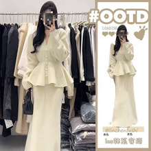 冬季温柔系穿搭女2025新款韩版收腰显瘦针织毛衣百搭半身裙两件套