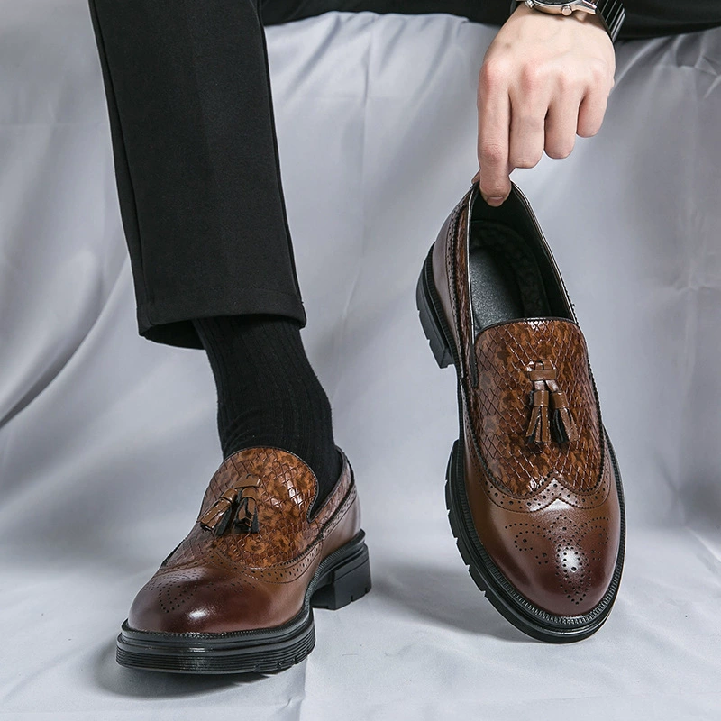 Трансграничная мужская обувь большого размера с заострением бизнес кожаная обувь мужская коричневая повседневная бурка резная мужская кожаная обувь с кисточками
