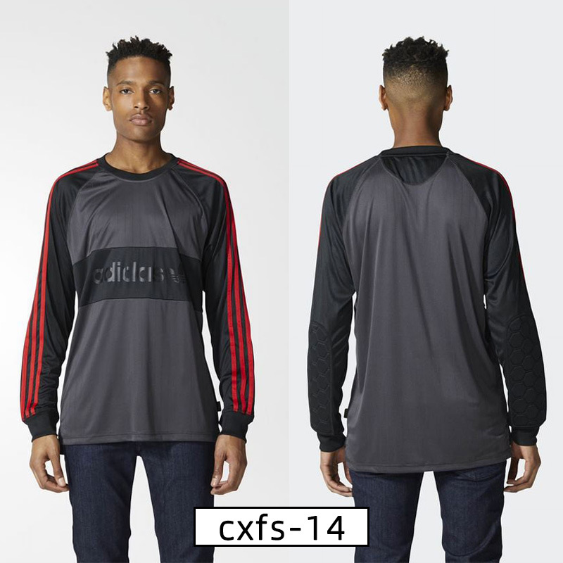 Comercio extranjero transfronterizo para camisetas de fan de manga larga personalizadas otoño y invierno 2025, camisetas de fútbol gruesas, camisetas de fútbol retro