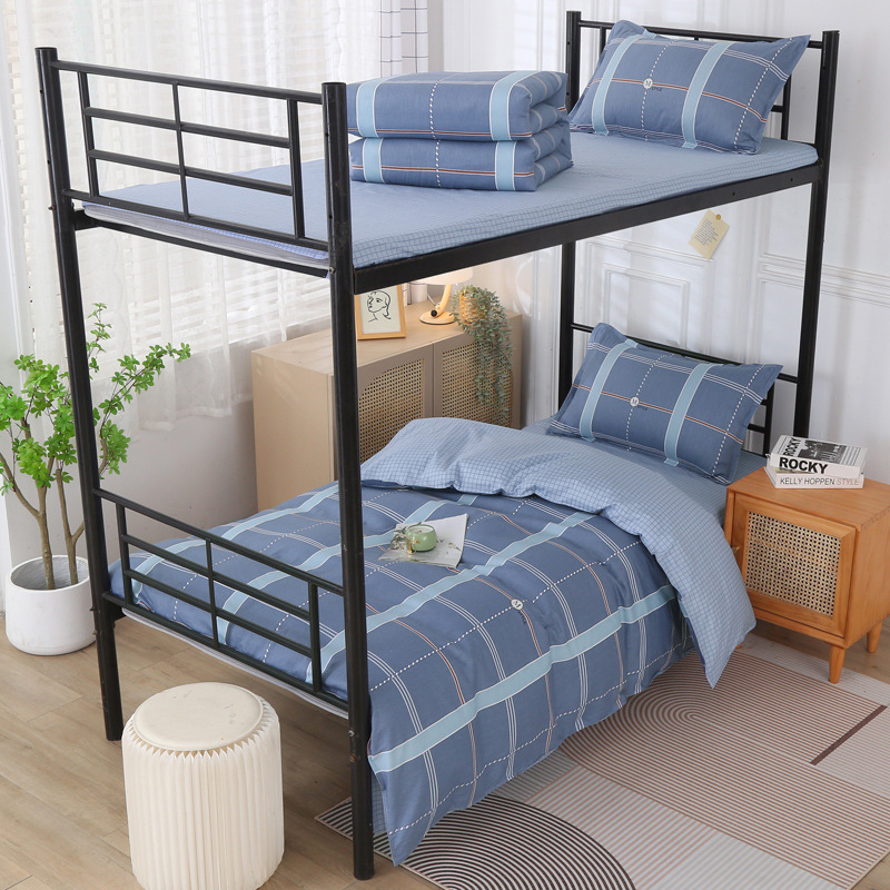 Estudiantes de tres piezas de dormitorio de estudiantes de algodón seis piezas de dormitorio de estudiantes de algodón cama al por mayor