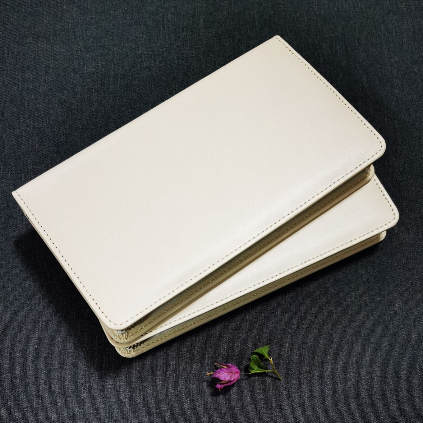 Dongguan factory customized pu zipper Jewelry bag travel Leather goods customized portable Imitation leather jewelry Jewellery Storage bag