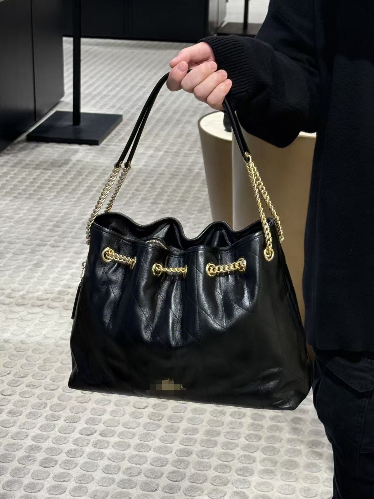 Evelyn Trash Bag Underarm Bag Faye Drawstring Bucket Bag Quilted Hobo Chain Shoulder Handbag Tote Bag For Women - Thumbnail 7