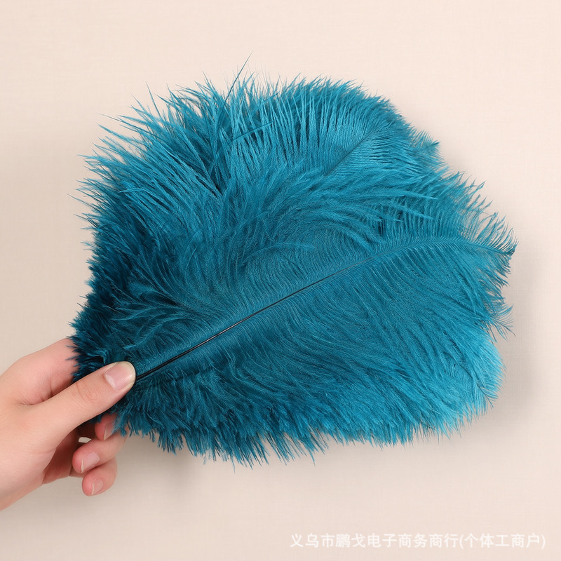 Haifeng Factory wholesales in-stock ostrich feathers 60-65cm with thin shafts, high-quality feather plumes for lighting and stage props
