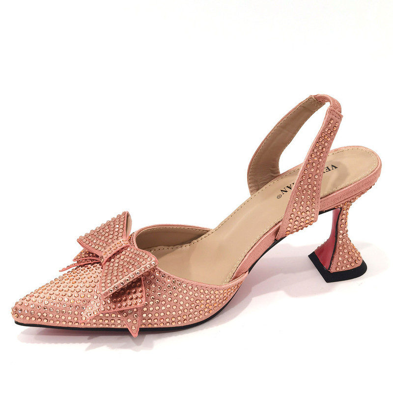 European and American ladies pointed high heels rhinone shoes in stock supply clearance price European and American ladies pointed high heels rhinone shoes in stock supply clearance price