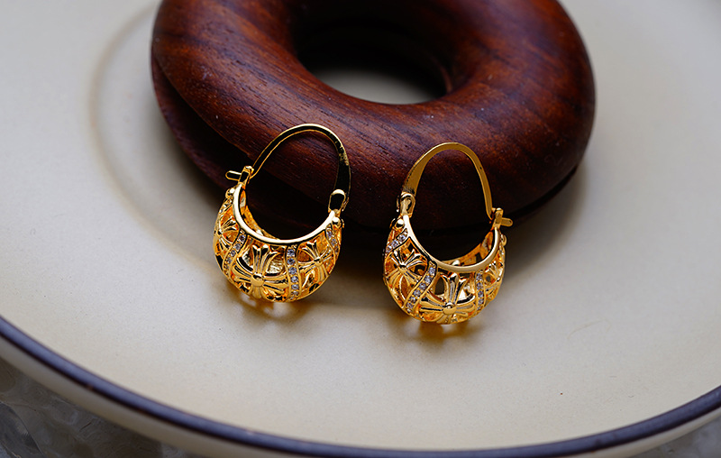 Fashion Geometric Copper Plating Artificial Diamond Earrings 1 Pair