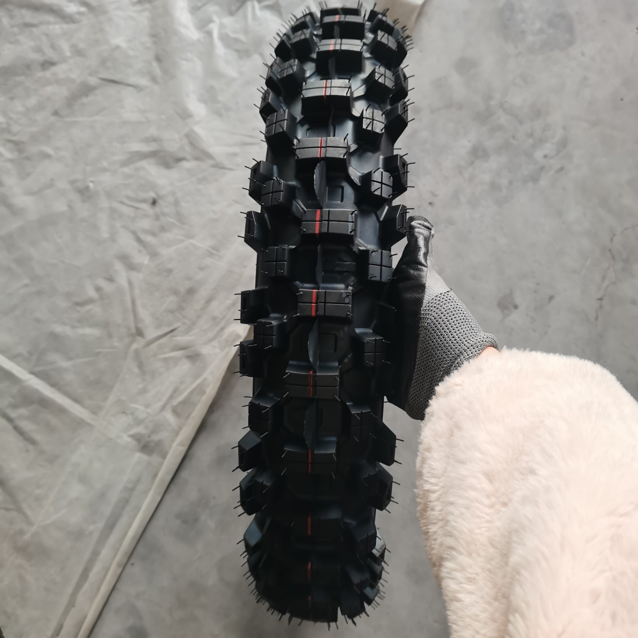 Factory Direct Delivery Off-Road Motorcycle Tire 100/90-19 Mountain Tread Deepened Outer Tire