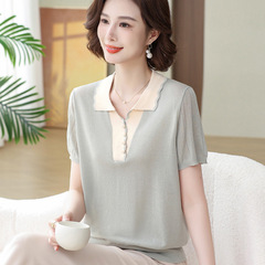 お母さんの夏のファッションの半袖のtシャツの中年の婦人服の夏服の薄い小さいシャツの中で年配の洋風は襟の氷の糸の上着をめくります。