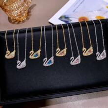 跨境爆款小天鹅钛钢项链女轻奢高级感锁骨链优雅简约颈链配饰批发