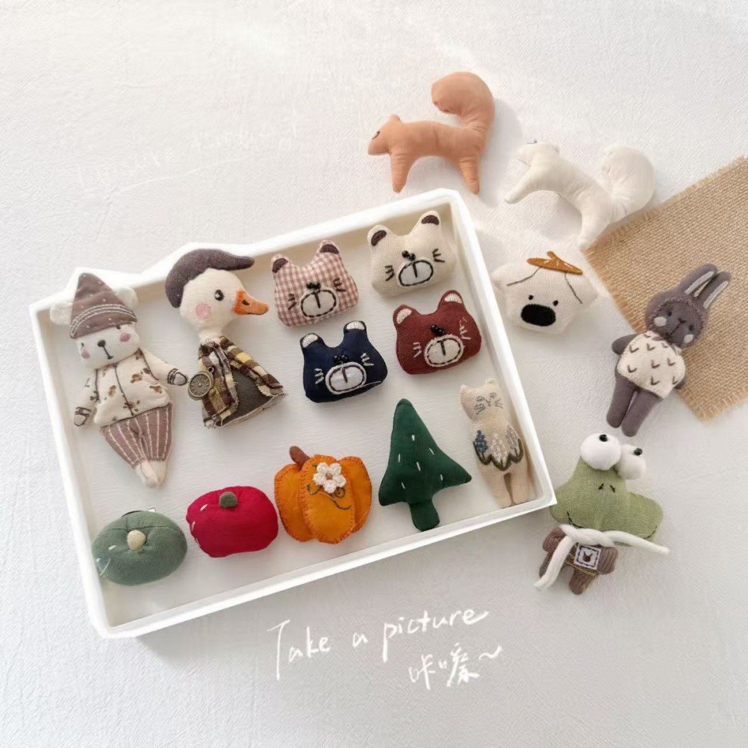 Forest Style Cute Cartoon Animal Brooch Fabric Stereo Doll Pin Decorative Accessories Pendant Decoration