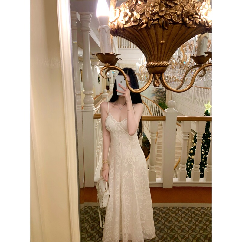 Poet Wong【Amber Girl】Private Label Heavy-Duty Lace Crochet Slip Dress, Ethereal Texture Dress Poet Wong【Amber Girl】Private Label Heavy-Duty Lace Crochet Slip Dress, Ethereal Texture Dress
