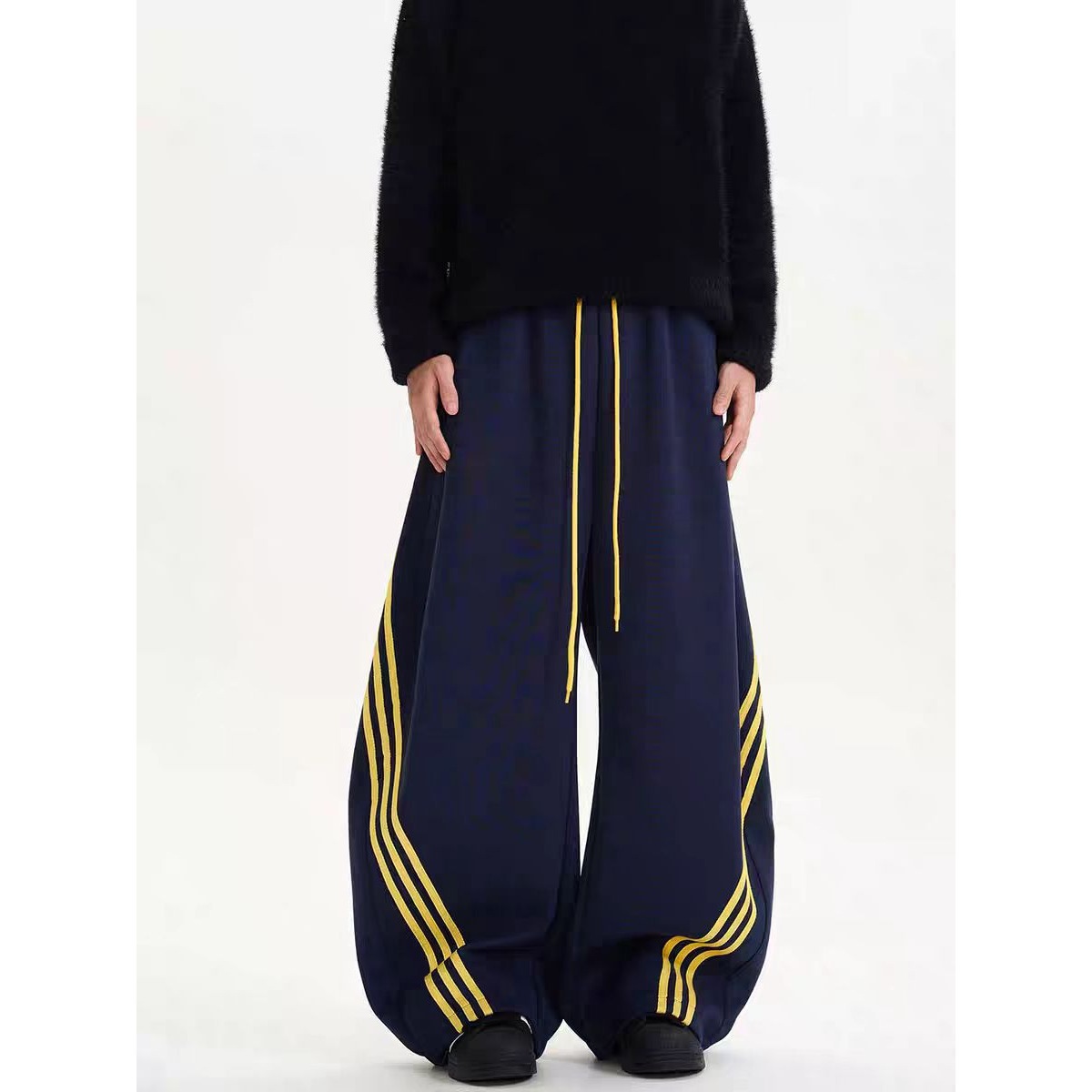 Wholesale Three-Stripe Heavy-Duty Curved Blade Sports Sweatpants Men's Trendy Brand Autumn Loose Drape Wide-Leg Casual Long Pants