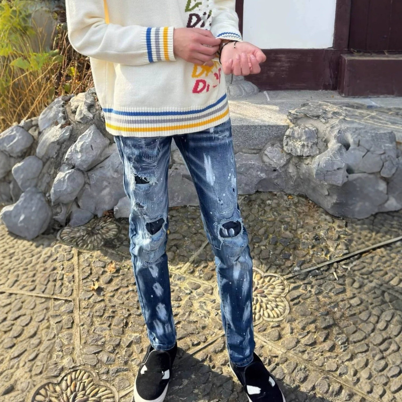 European and American trendy brand spring and autumn ripped jeans with heavy-duty paint embroidery, slim-fit skinny jeans for men, light luxury foreign trade long pants European and American trendy brand spring and autumn ripped jeans with heavy-duty paint embroidery, slim-fit skinny jeans for men, light luxury foreign trade long pants