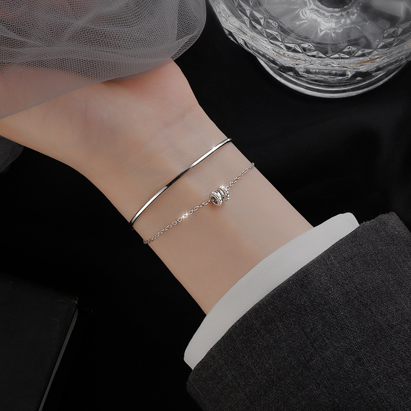 Designer Double-Layer Small Waist Bracelet for Girls Summer Simple Niche Bracelet Accessible Luxury Bestie Hand Jewelry Niche Design