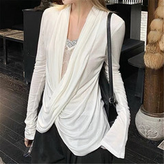 レースは偽の2つの襟のtシャツの女性の春夏の長袖の修身のデザイン感をつなぎ合わせます。