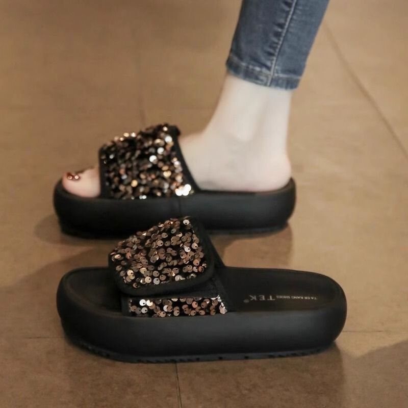 Women's Summer Fashion Sandals 2026 New Style Genuine Leather Thick-Soled Height-Increasing Non-Slip Beach Sandals with Sequins Women's Summer Fashion Sandals 2026 New Style Genuine Leather Thick-Soled Height-Increasing Non-Slip Beach Sandals with Sequins