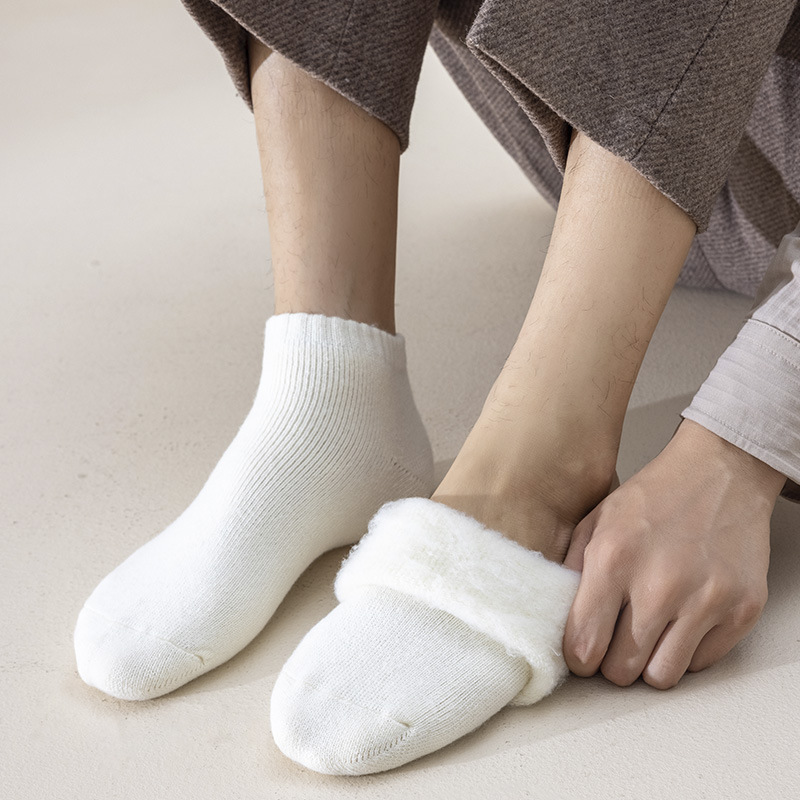 Extra-thick fleece socks for men, winter short socks, thickened and fleece-lined, warm short cotton socks, towel men's boat socks, autumn and winter style Extra-thick fleece socks for men, winter short socks, thickened and fleece-lined, warm short cotton socks, towel men's boat socks, autumn and winter style