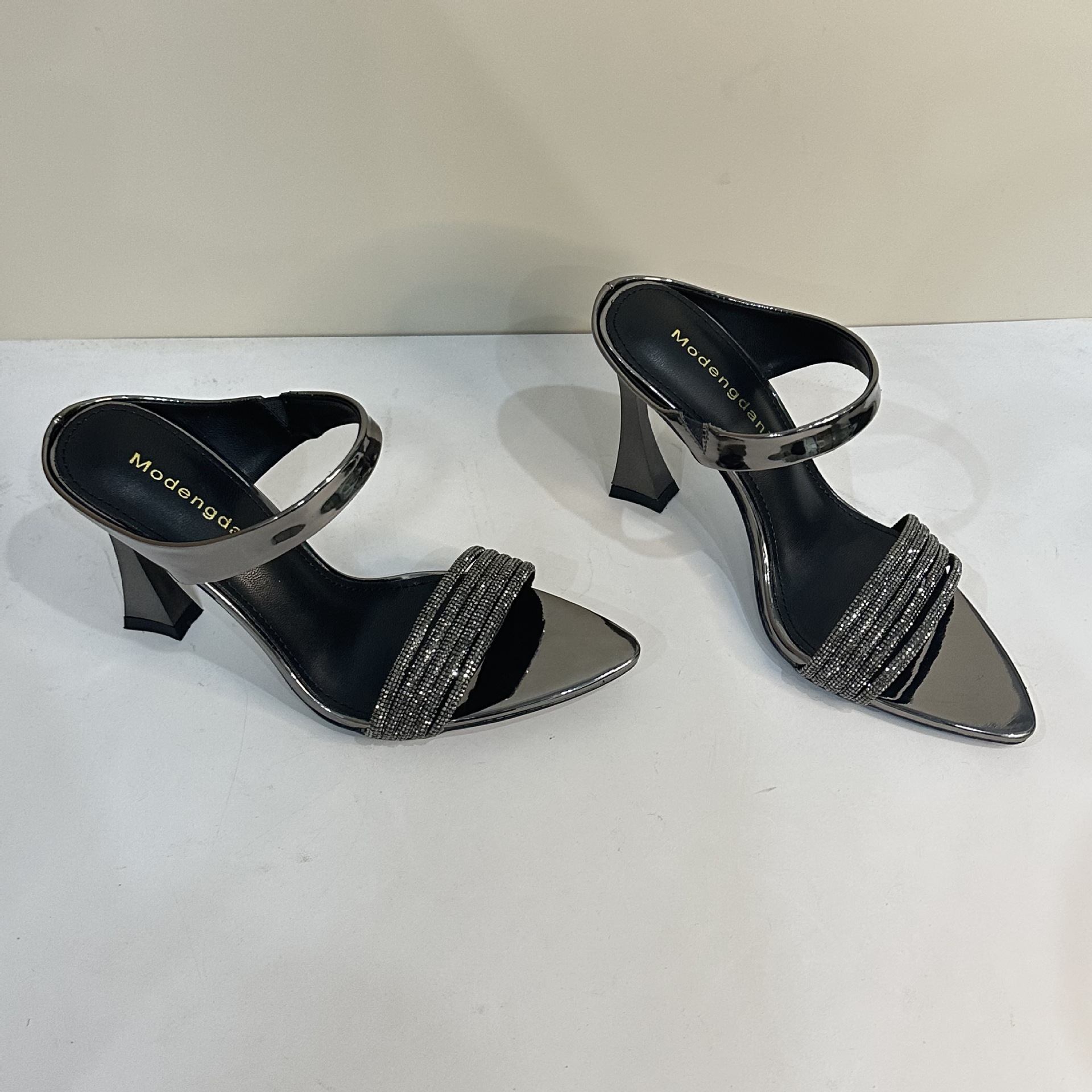 2025 New Pointed Toe Rhinestone Strap Sandals for Women, Stiletto Heels, Sexy Open Toe High Heels, Gun-Colored Sandals for Women