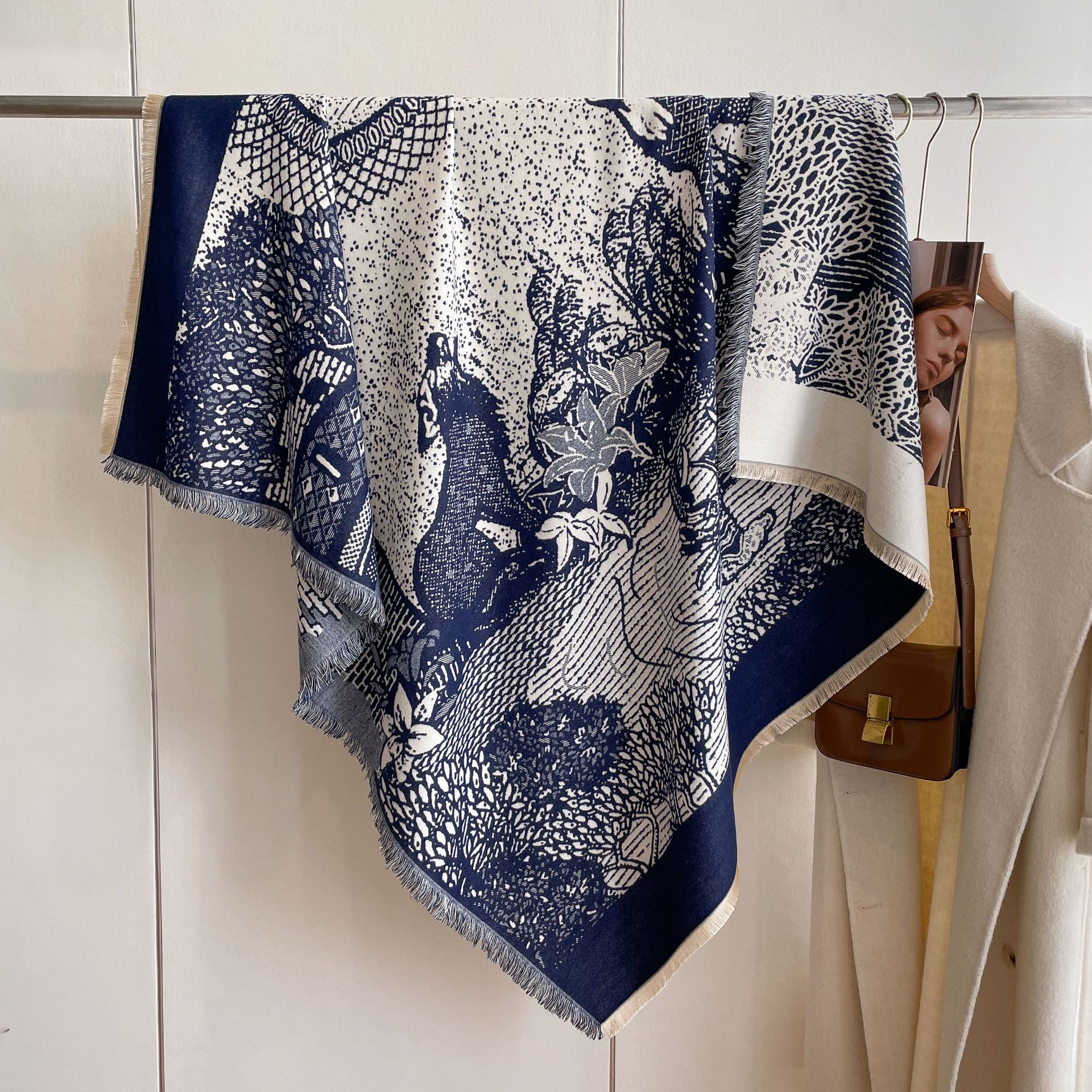 130*130 cachemir-como gran bufanda cuadrada de viaje chal exterior otoño e invierno nuevo todo-fósforo animal barba corta borla bufanda