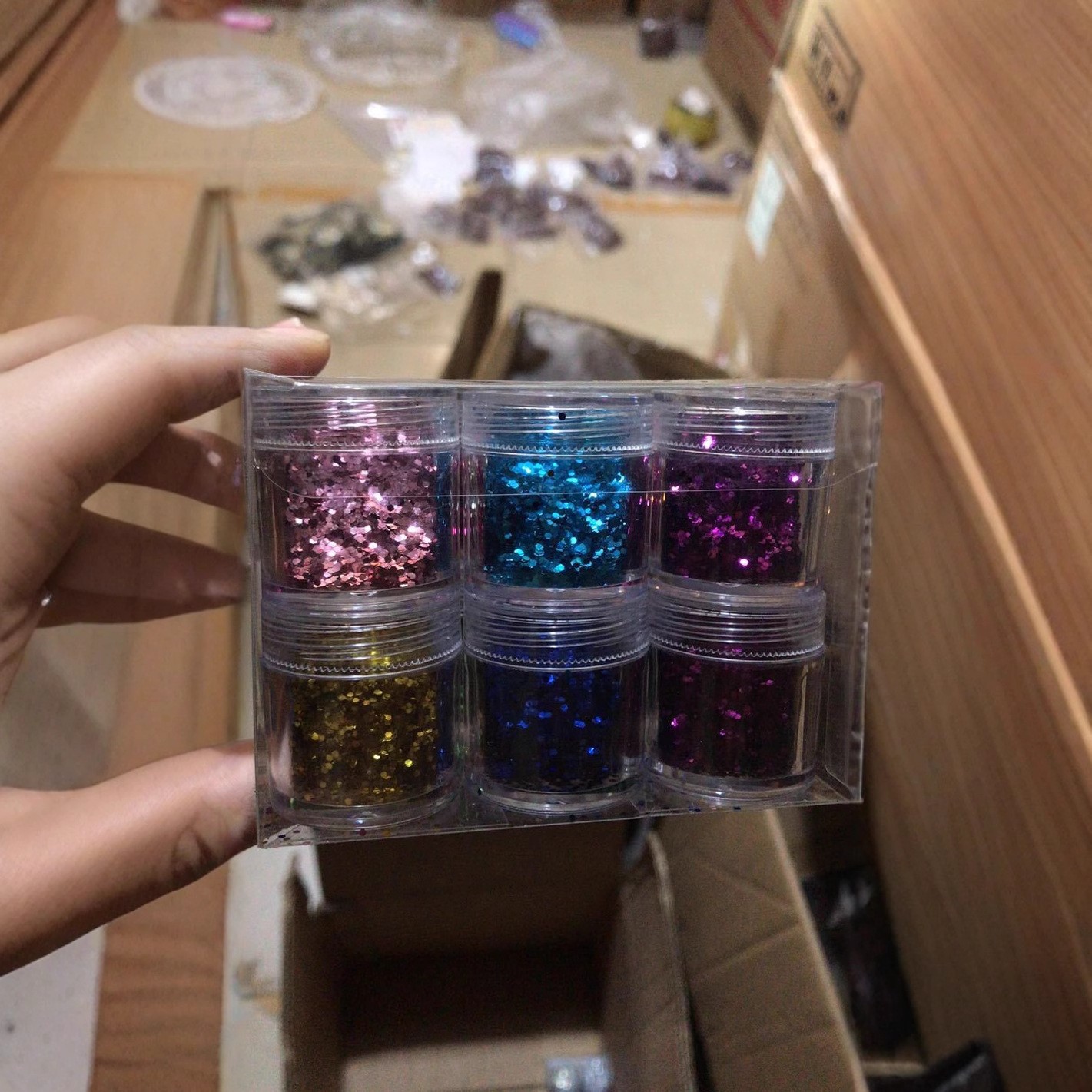 Glitter and sequins random