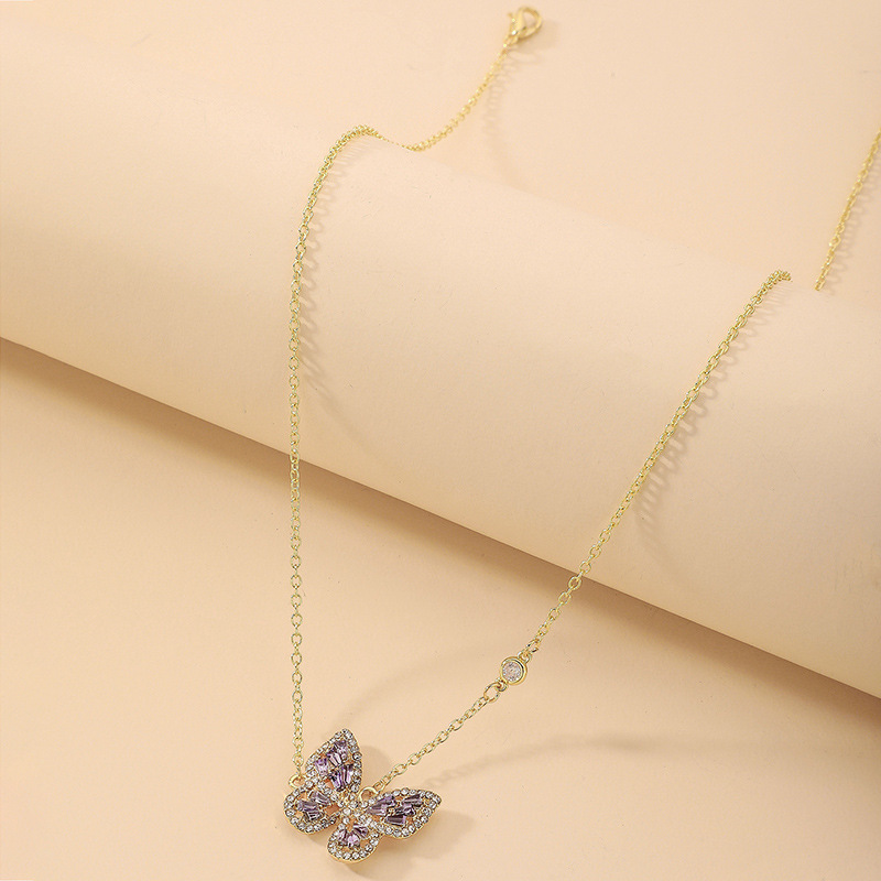 Wholesale Jewelry Retro Inlaid Rhinestone Zircon Butterfly Pendant Necklace Nihaojewelry display picture 6