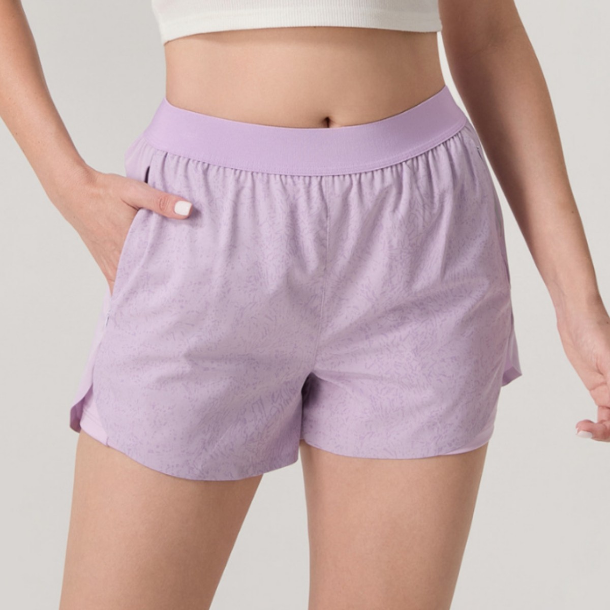 Cross-border foreign trade: European and American style athletic shorts, casual shorts, yoga shorts, three-quarter length shorts with lining and pockets, camouflage design, fashionable