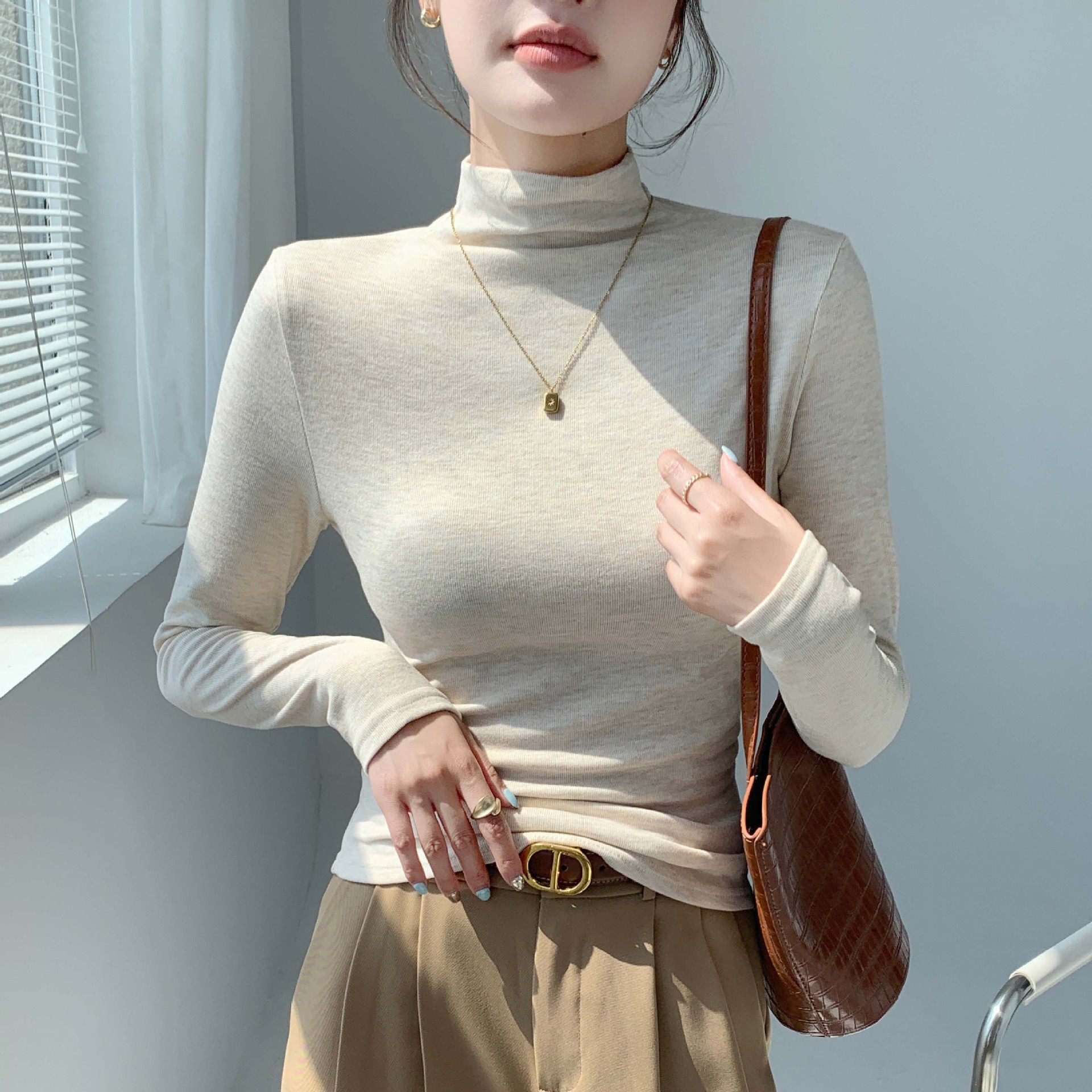 H393 세미 터틀넥 레깅스 여성 가을겨울 보온 긴팔 티셔츠 슬림핏 날씬해 보