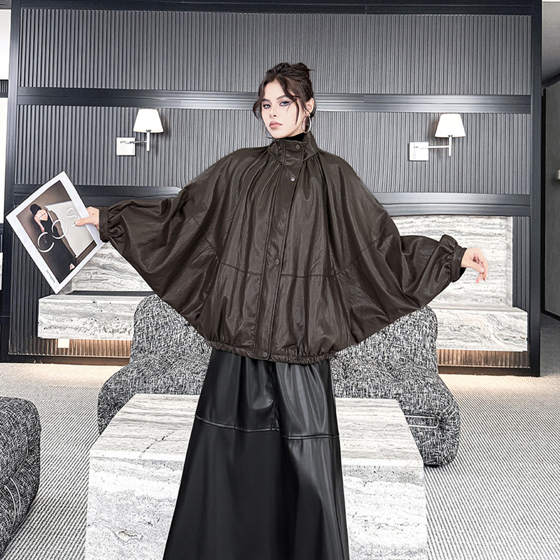 Maillard retro stand-up collar PU leather cape jacket 2026 autumn/winter plus size loose batwing sleeve drawstring leather jacket Maillard retro stand-up collar PU leather cape jacket 2026 autumn/winter plus size loose batwing sleeve drawstring leather jacket