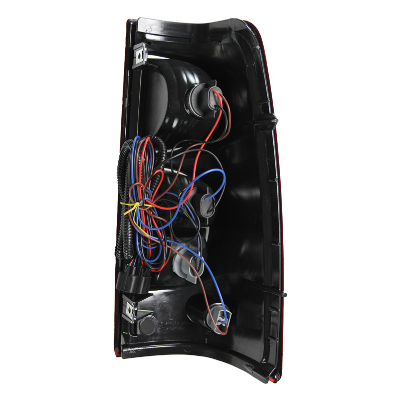 Aplicable a Chevrolet 03 - 06 Silverado Luz trasera Sorode original halógeno modelo de borde negro