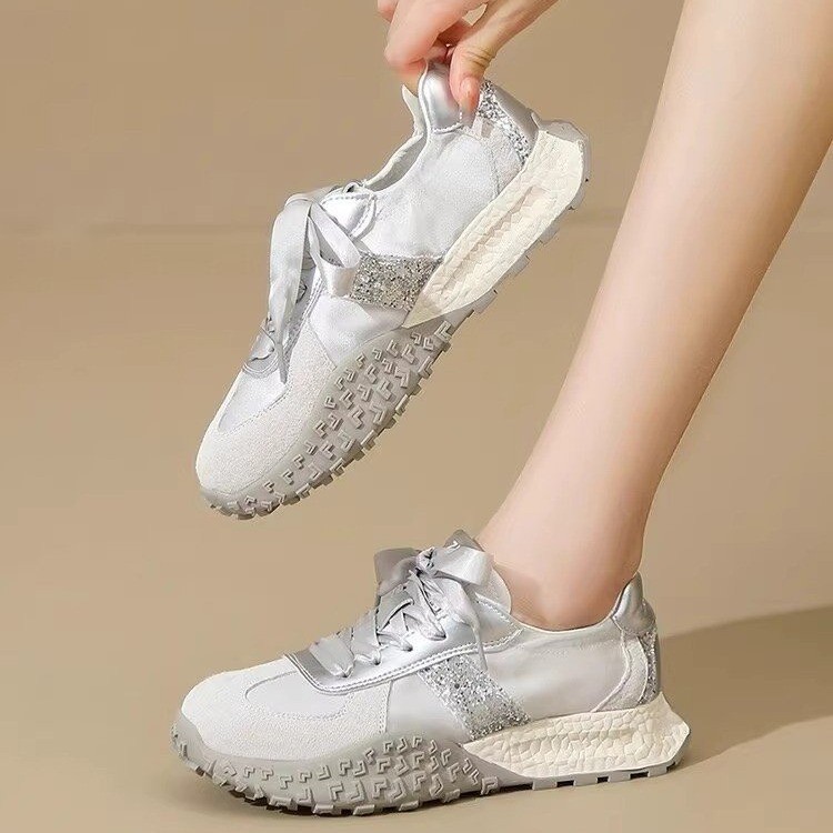 Chaobunan De zapatos de entrenamiento para mujeres 2025 nuevos zapatos de primavera y verano transpirables versátiles zapatos Agan pequeños zapatos deportivos blancos casuales