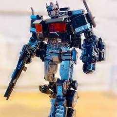 Taiba Children's Transformation Toy Movie Enlarged Version of Optimus Wasp Dark Pillar Hercules Boy King Kong Model