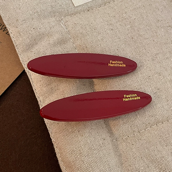 Gold label oval hair clip single