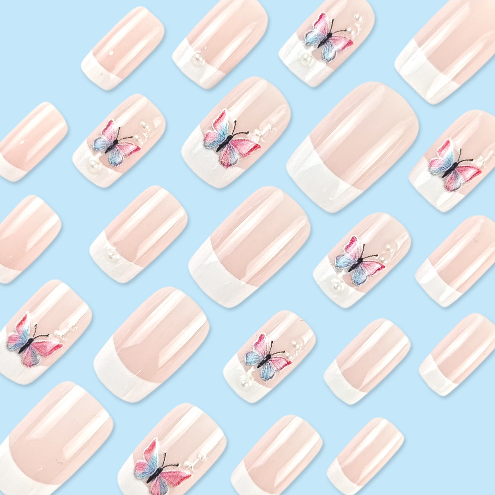 Genial, estilo europeo, uñas de manicura, mariposa simple, parche de uñas blancas, uñas de venta caliente transfronterizas terminadas