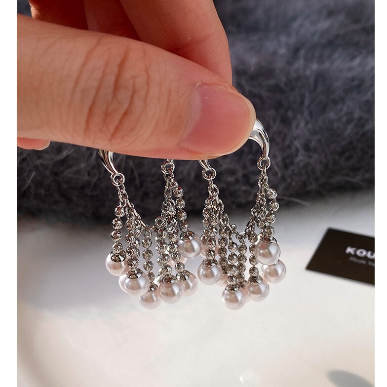 French Retro Bead Curtain Waterfall Tassel Pearl Earrings for Women 2025 New Hot Style High-End Long Pendant Earrings