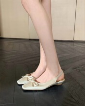 ���ы�ͬ����^��ЬŮ���ļ���ʽ�ް������Y�¸����Ϸ��^��Ն�Ь