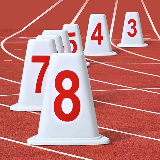 ABS lane markers, plastic triangular lane signs, track and field lane markers (1-8), training.