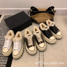 ߶2025СLƤëһw͎ͺϵů\eЬЬŮ