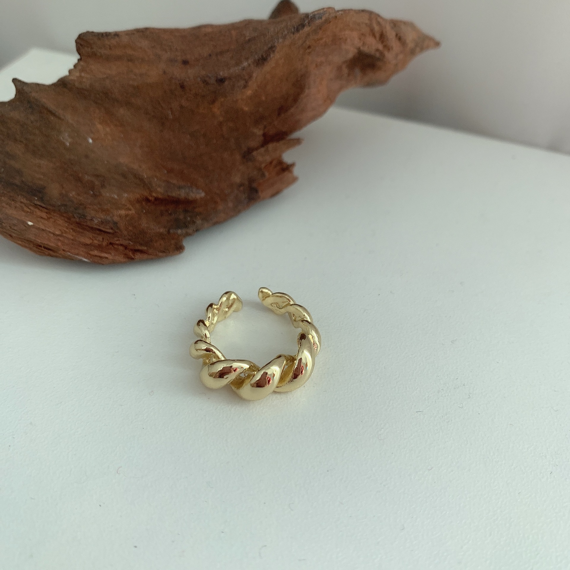 Korea fashion twist open ring