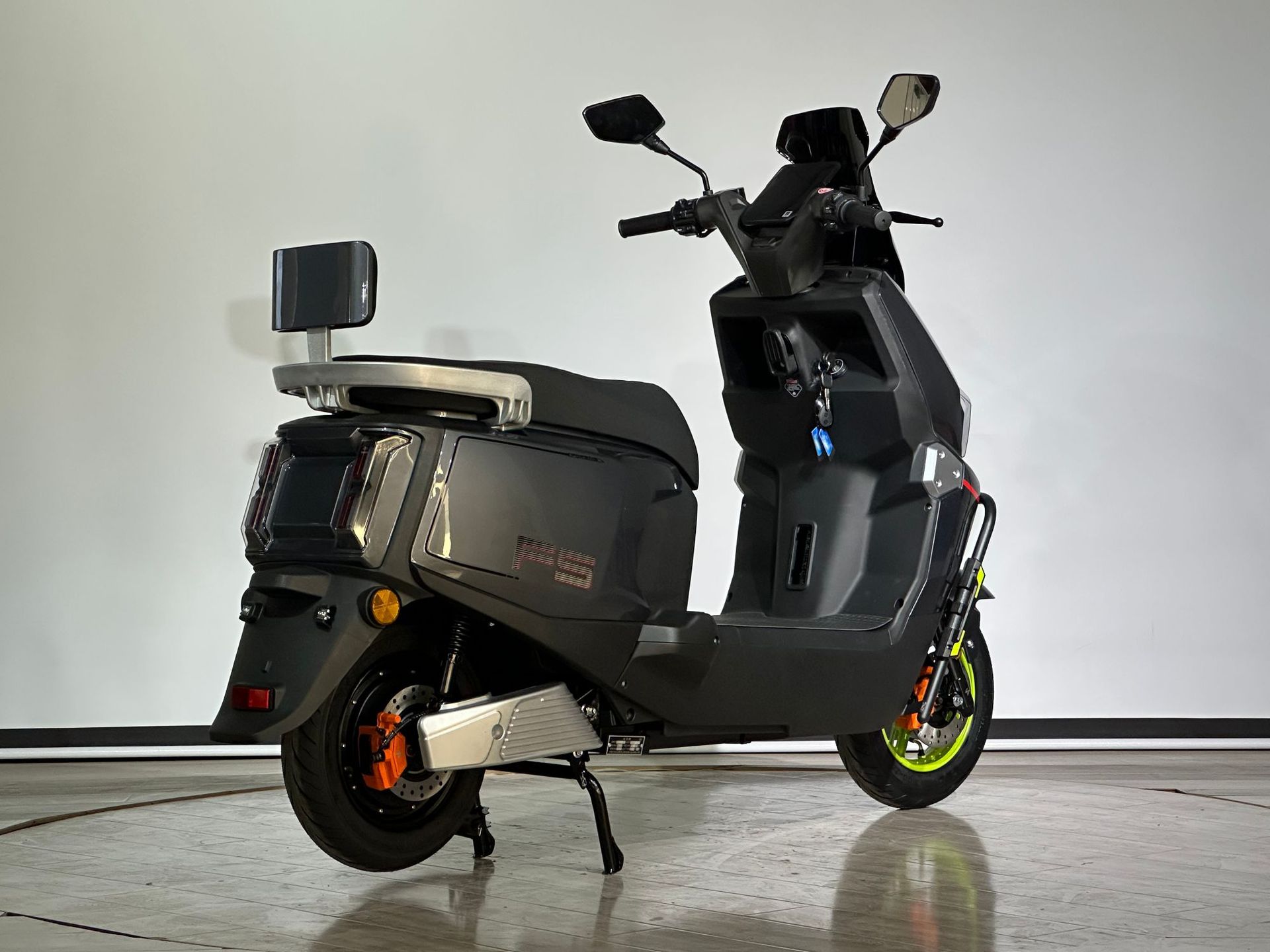 New Electric Motorcycle Battery Car Export Vehicle